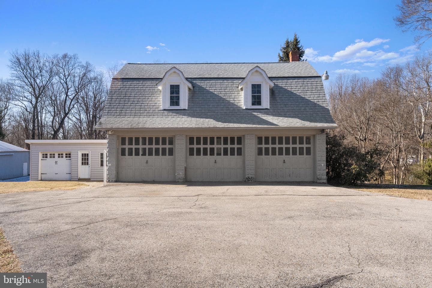 9905 Croom Road photo 96