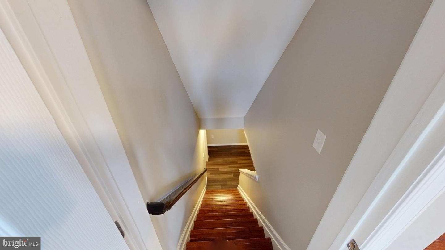 725 Gleneagles Drive photo 95