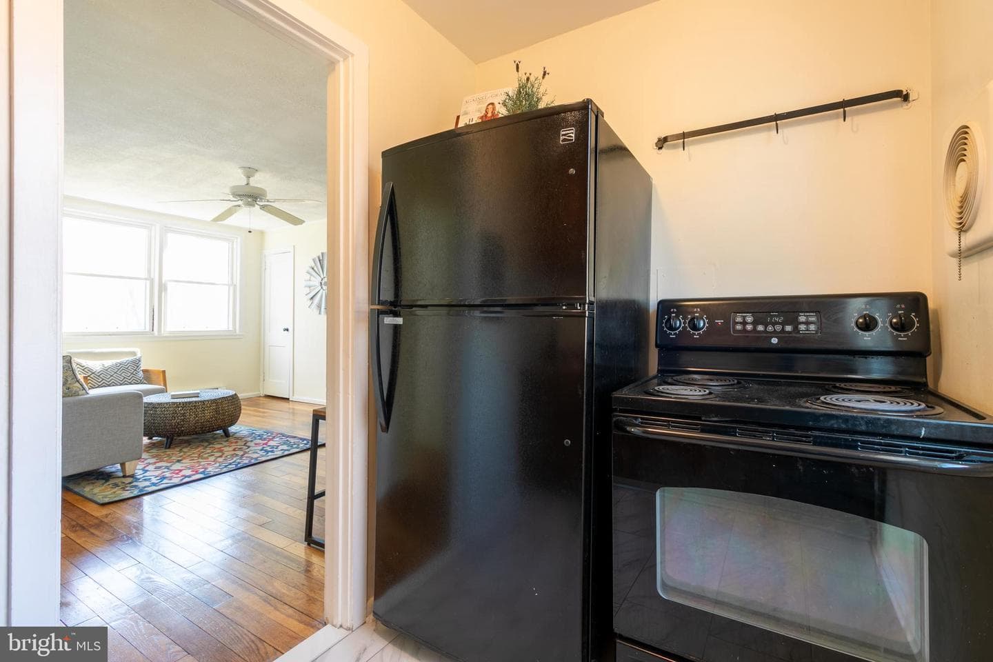 8 Laurel Hill Road photo 11