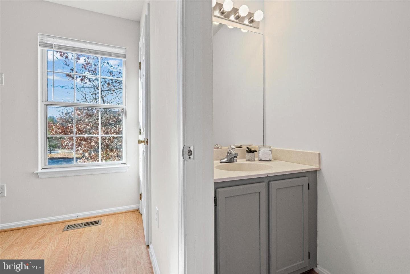 9317 Dortmund Court photo 14