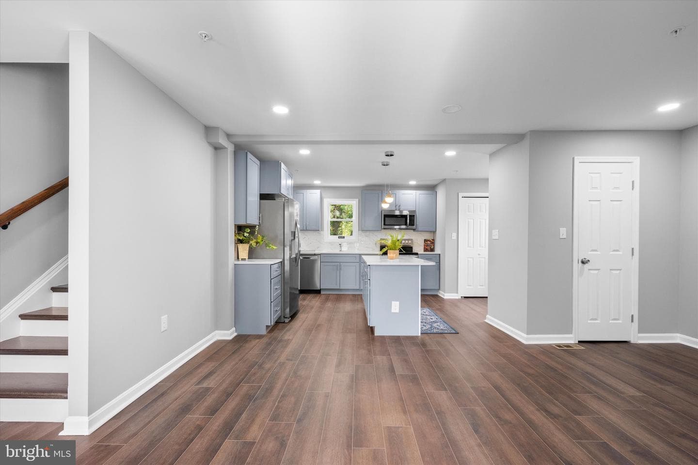 5209 Mount Airy Lane photo 3