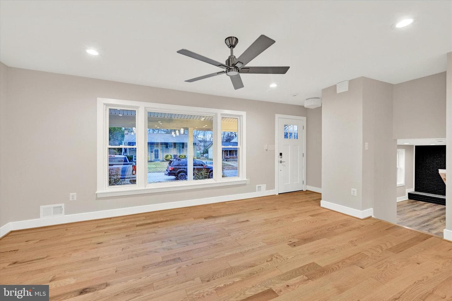 9603 Beachwood Avenue photo 3
