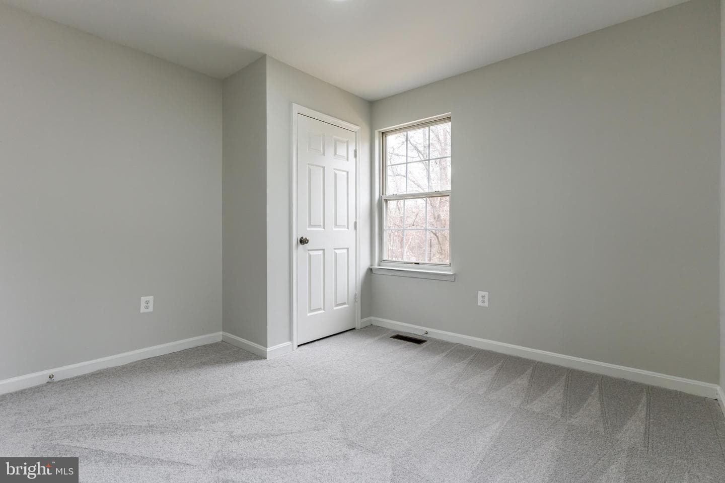 17303 Newton Court photo 11