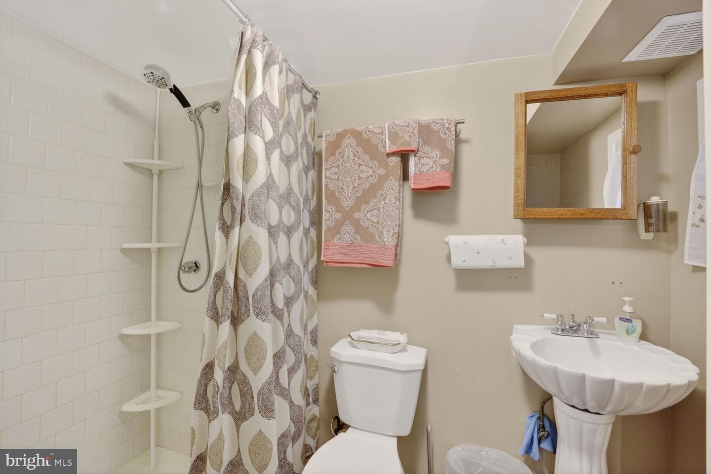 1406 Alberta Drive photo 16