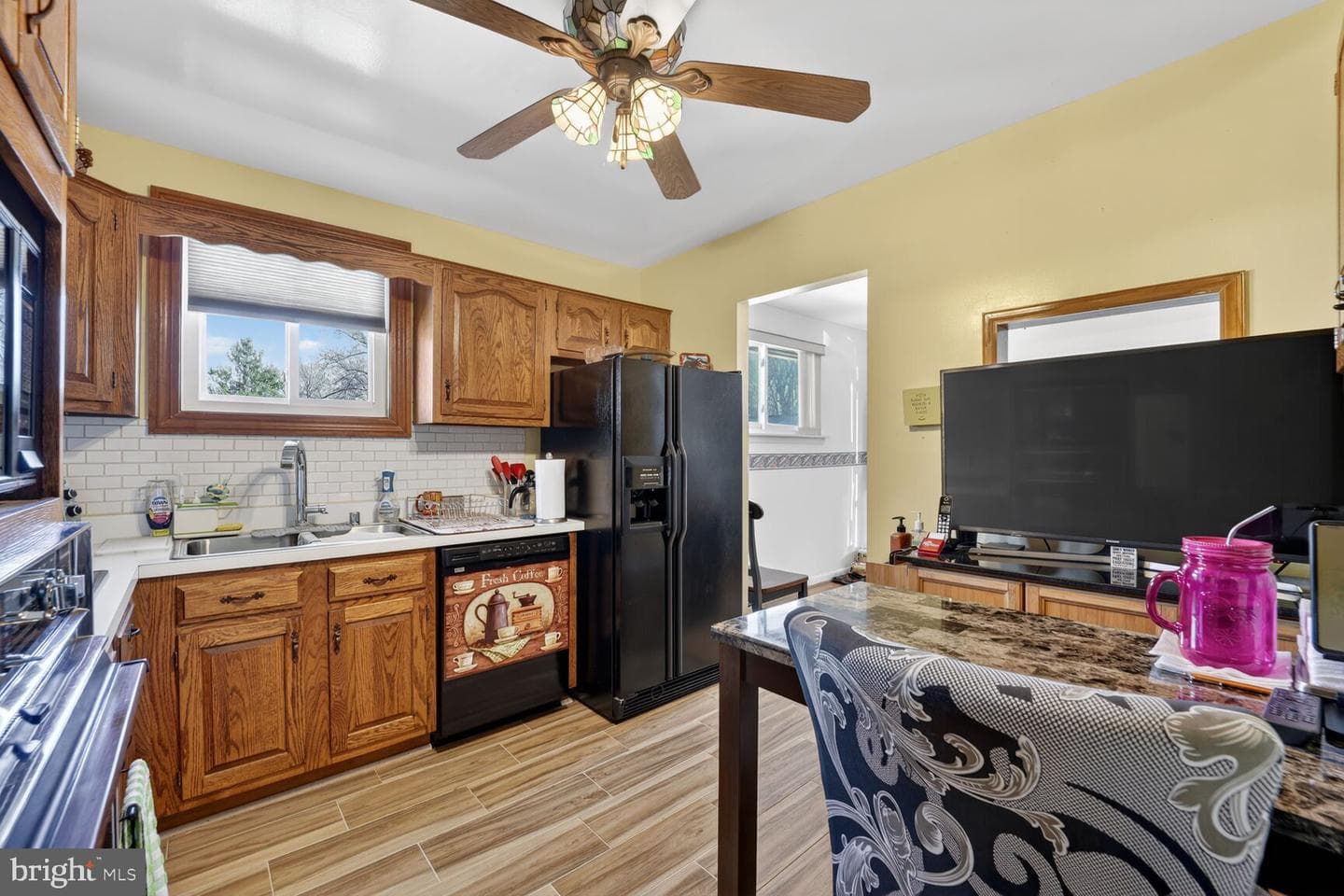 1406 Alberta Drive photo 8