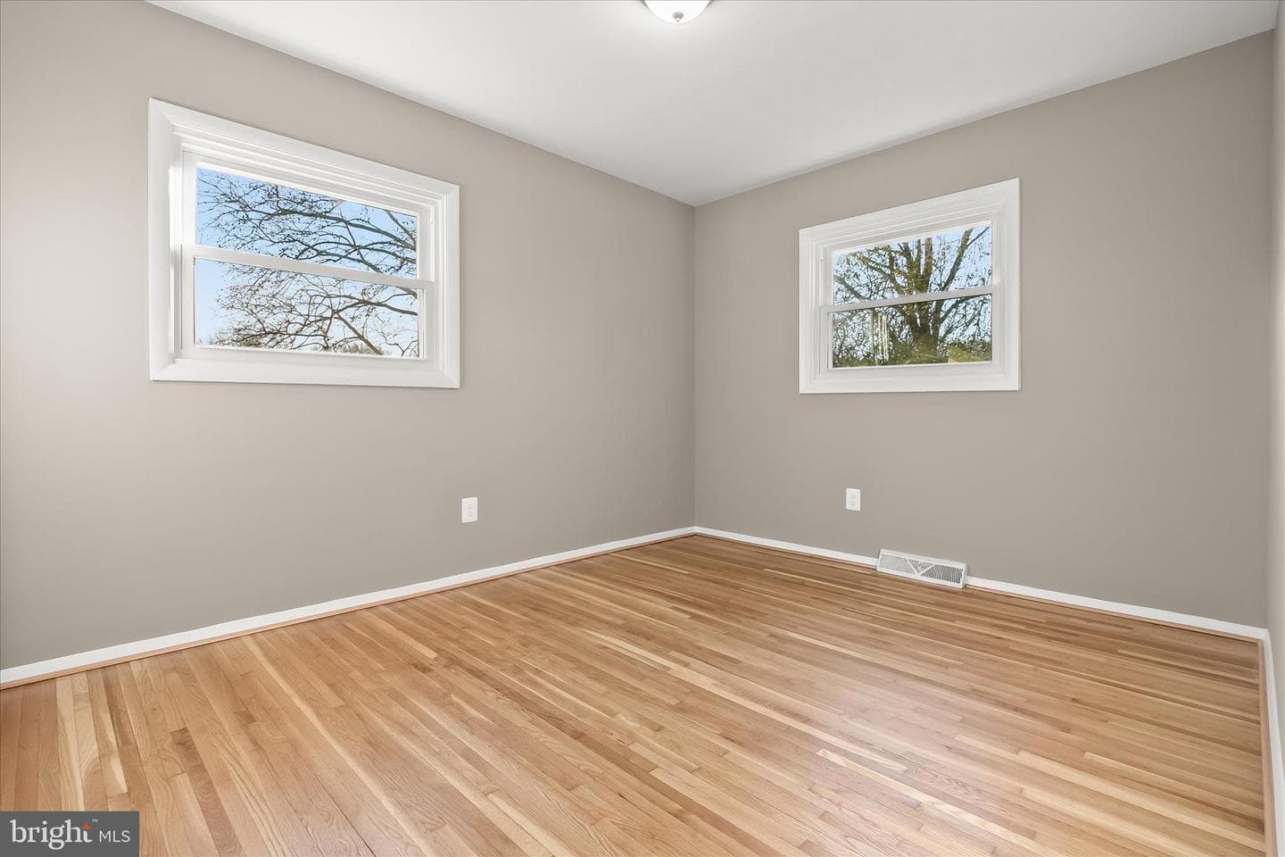10410 Rutland Place photo 32