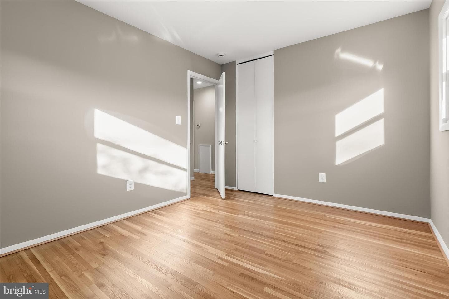 10410 Rutland Place photo 33