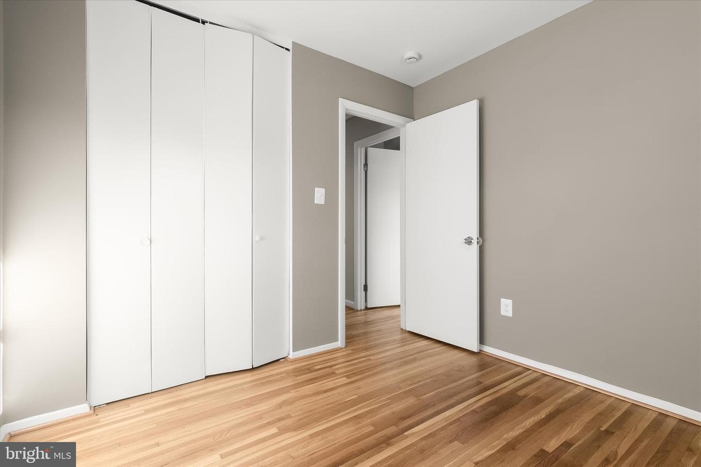10410 Rutland Place photo 34