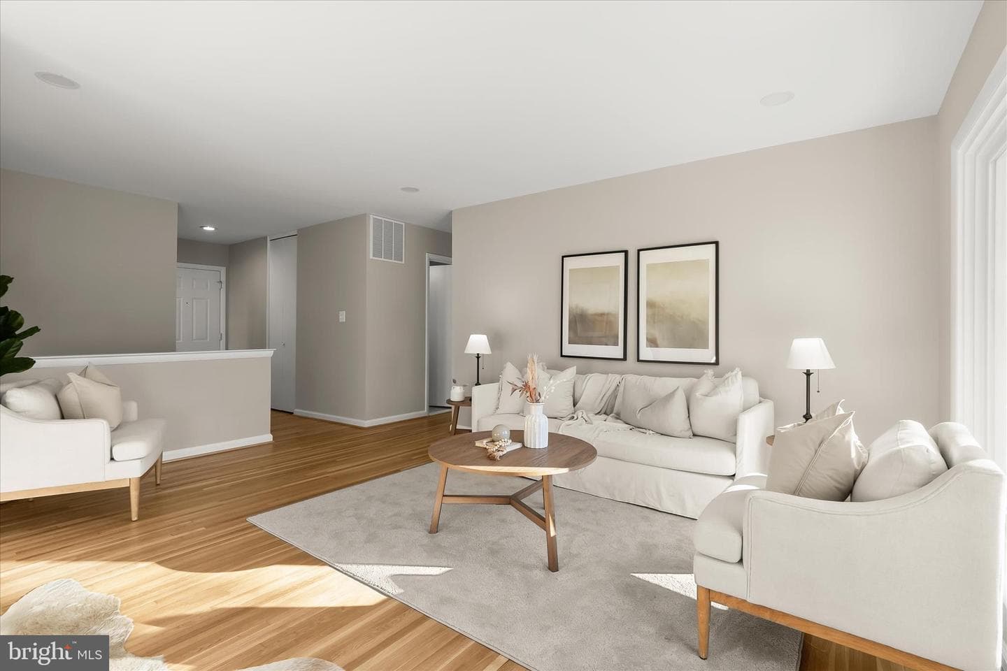 10410 Rutland Place photo 5
