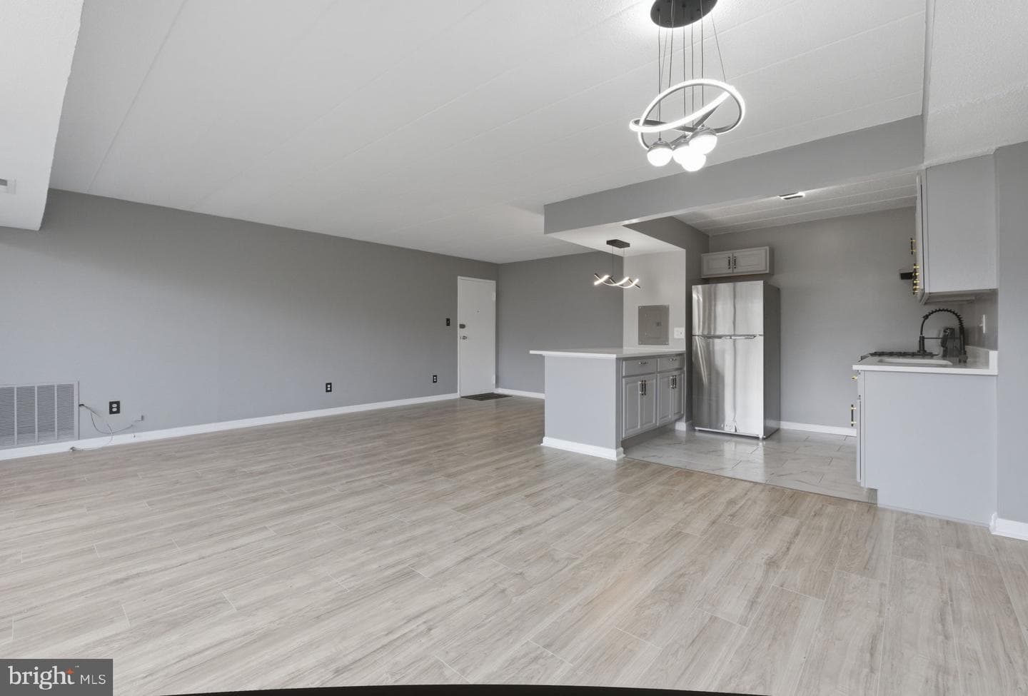 9205 New Hampshire Avenue #302 photo 23