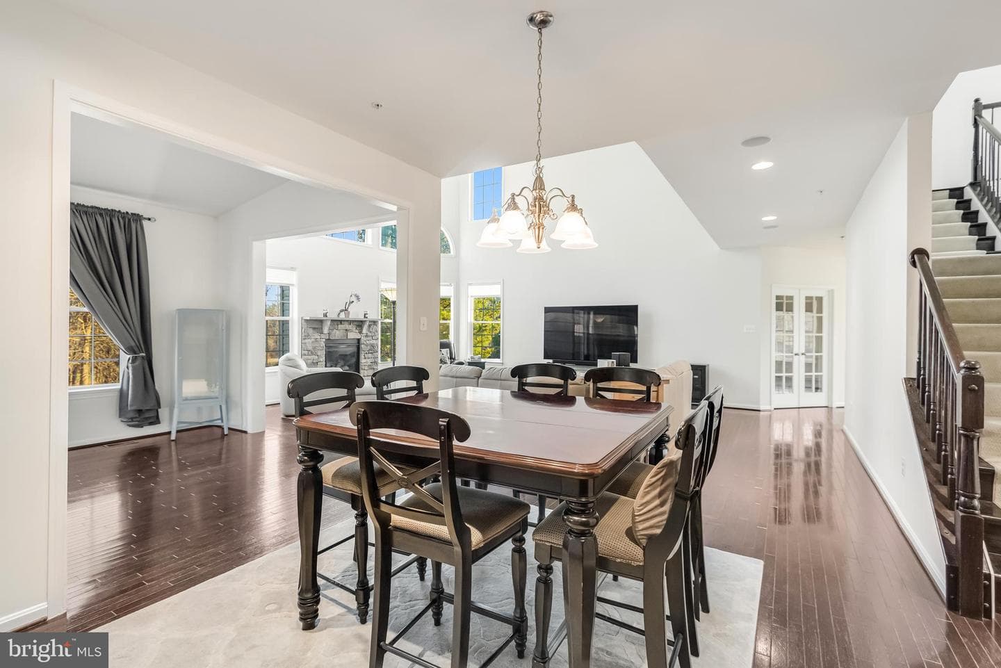 6812 Osborne Hill Drive photo 9