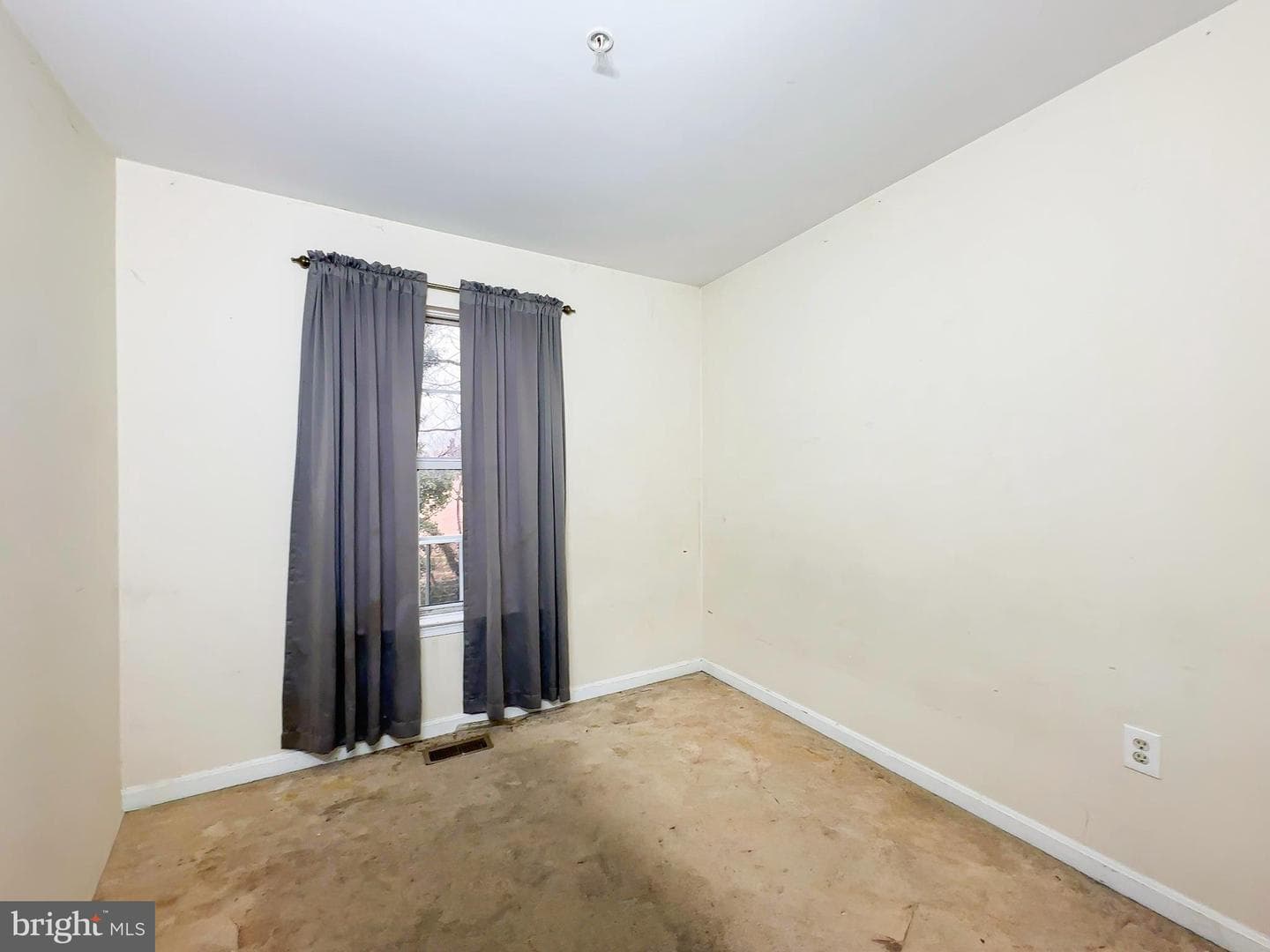 3415 Wood Creek Drive photo 19