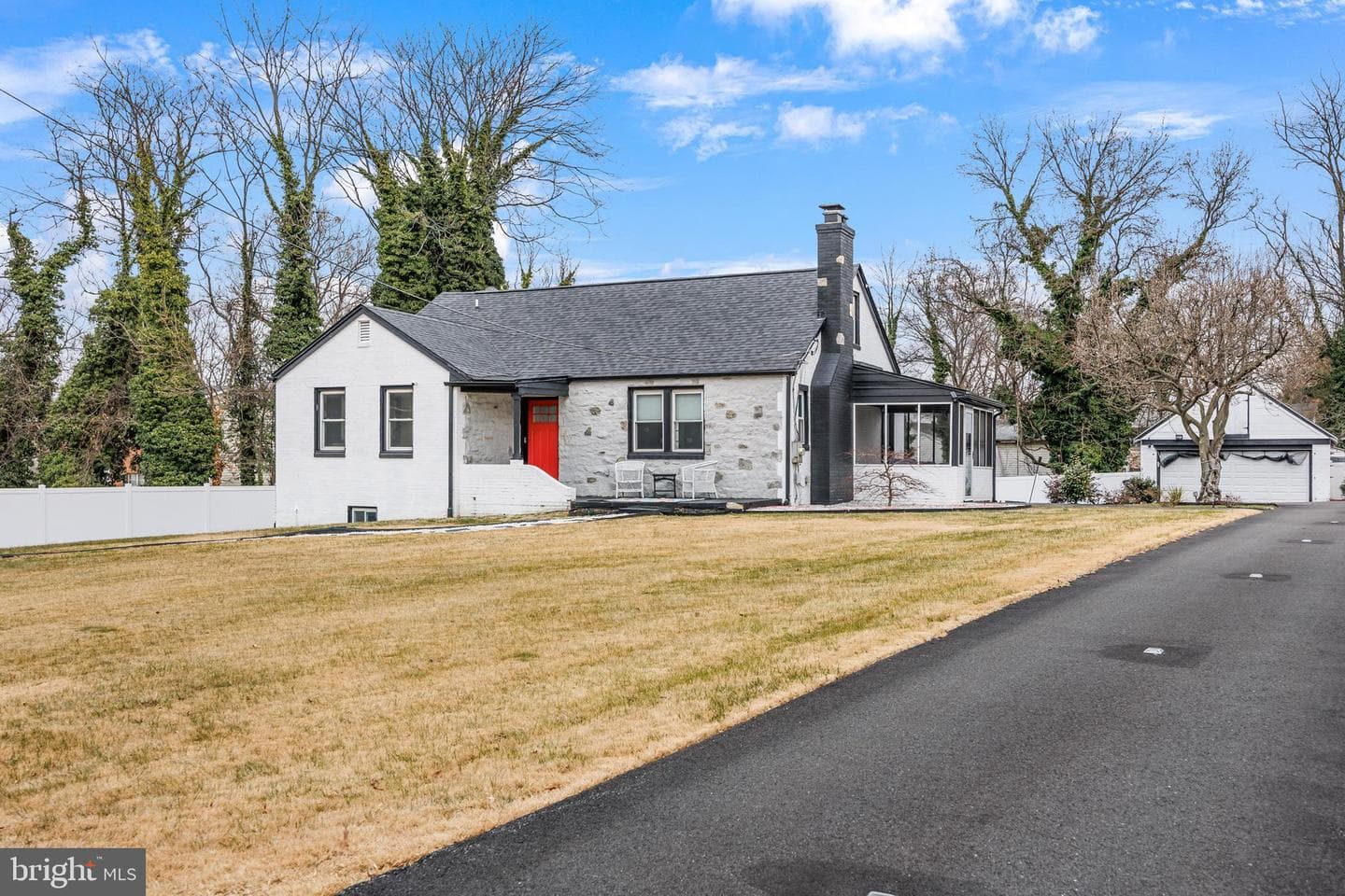 2410 Ritchie Road photo 2