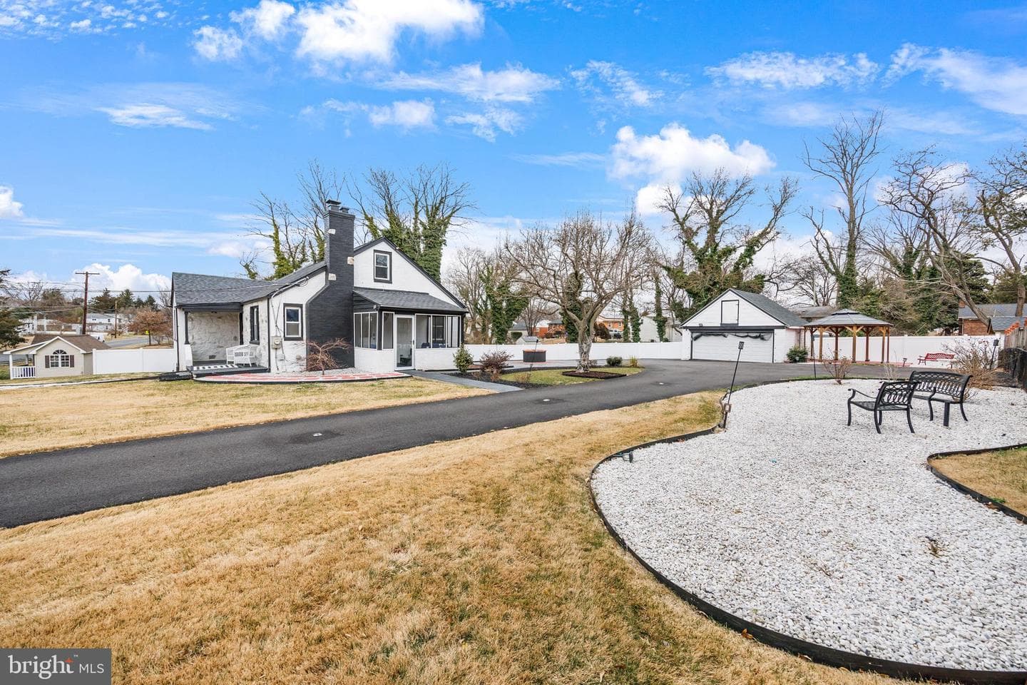 2410 Ritchie Road photo 4