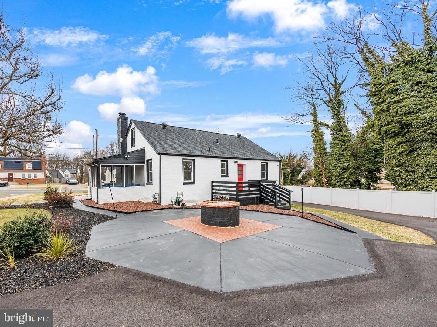 2410 Ritchie Road photo 40