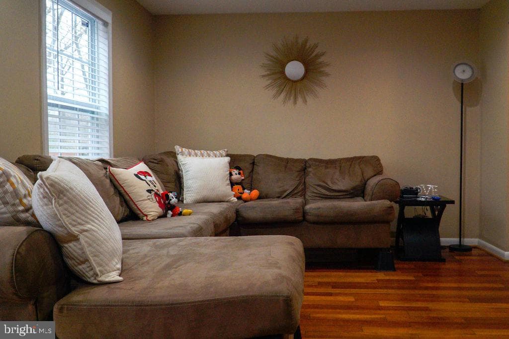 8415 Snowden Oaks Place photo 13