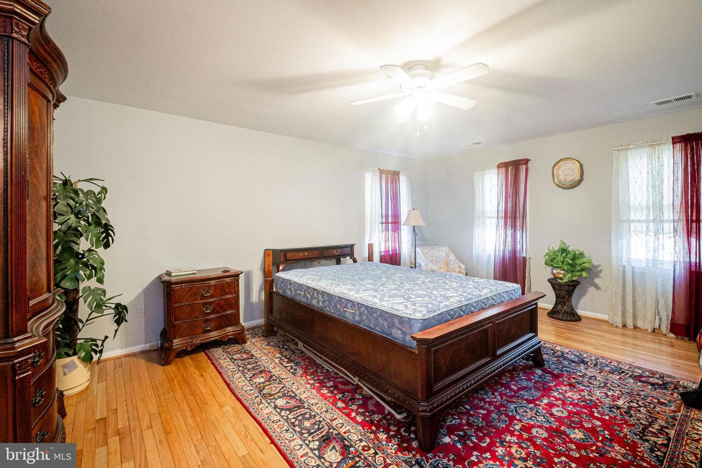 4910 Grid St photo 15