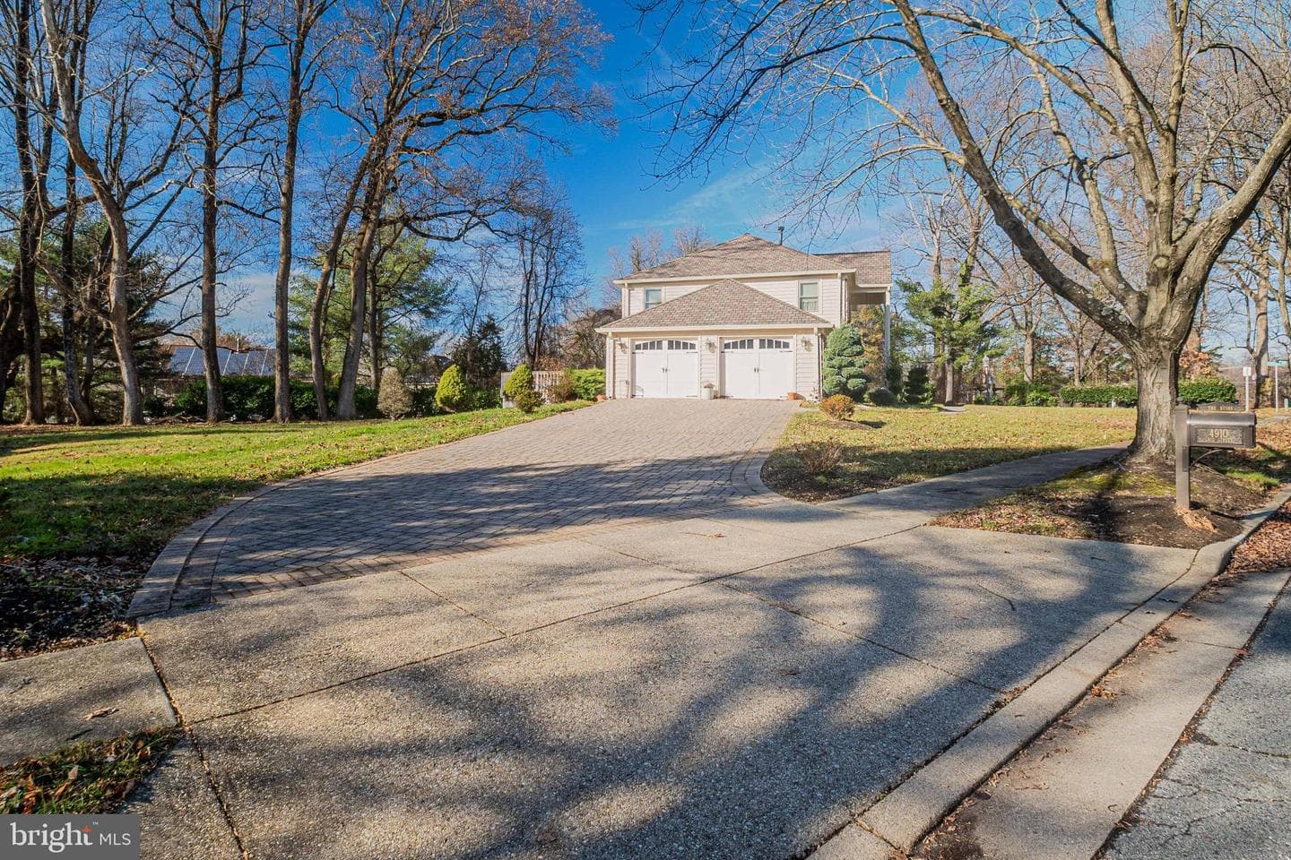 4910 Grid St photo 3
