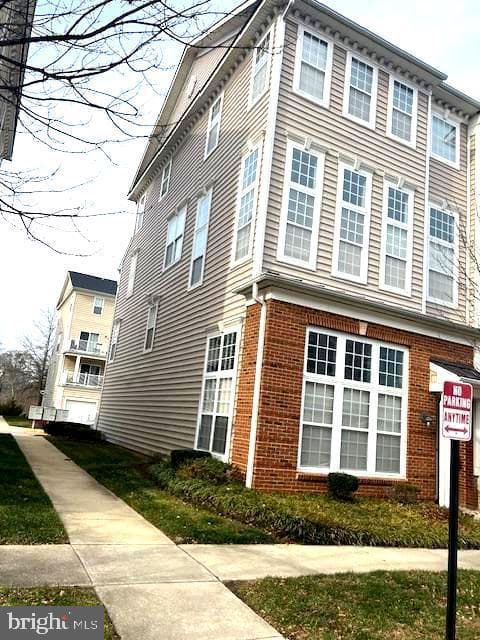 923 Pine Forest Lane #2011