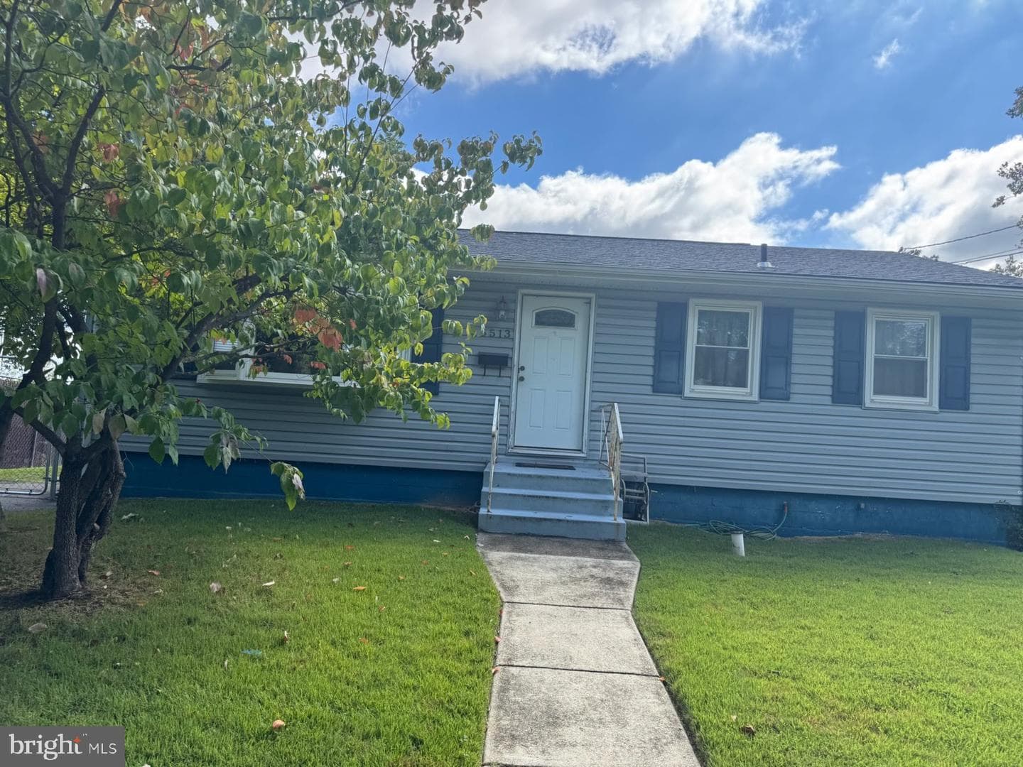 5513 Cordona Street photo 2
