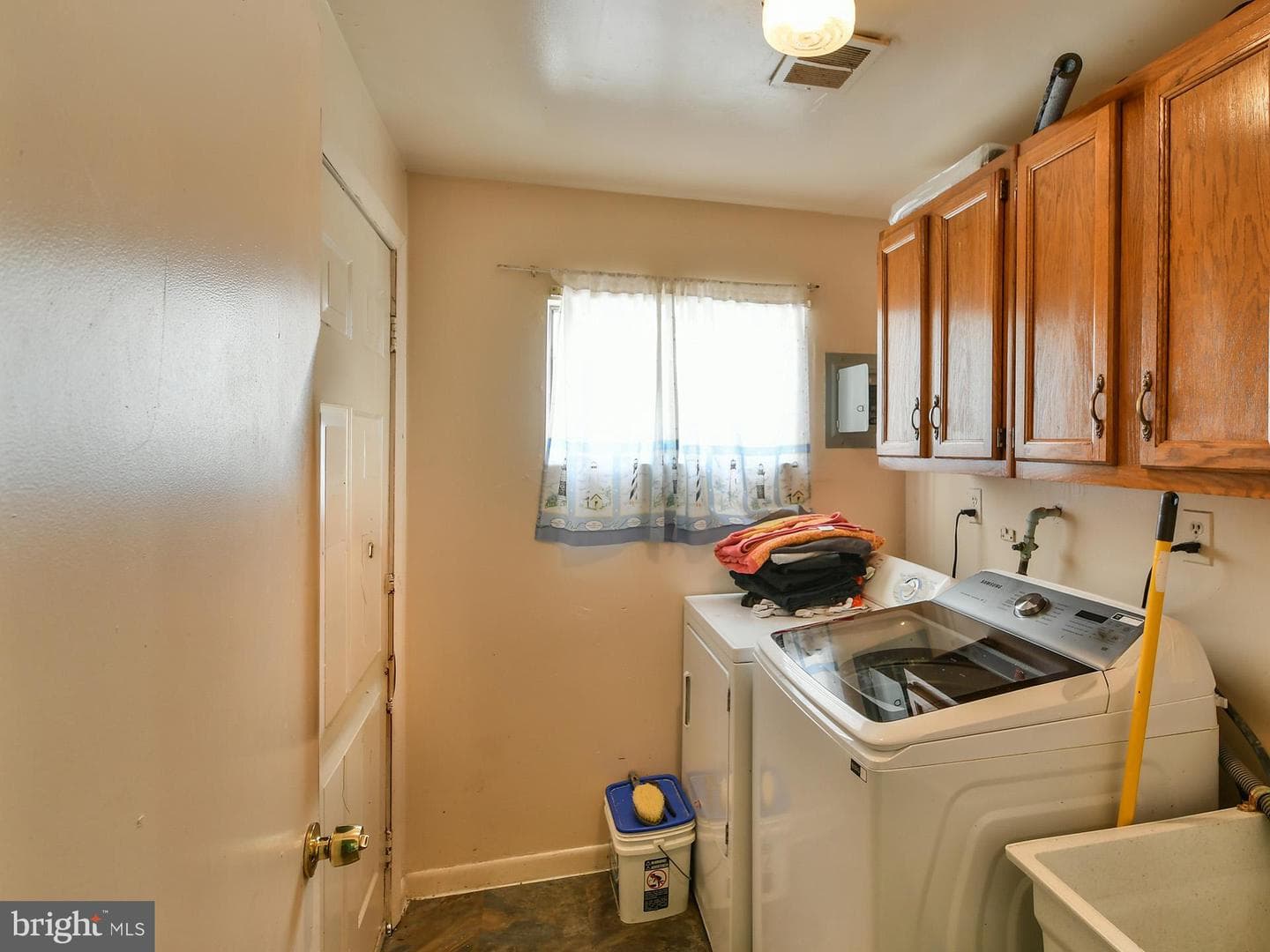 7101 E Kilmer Street photo 36