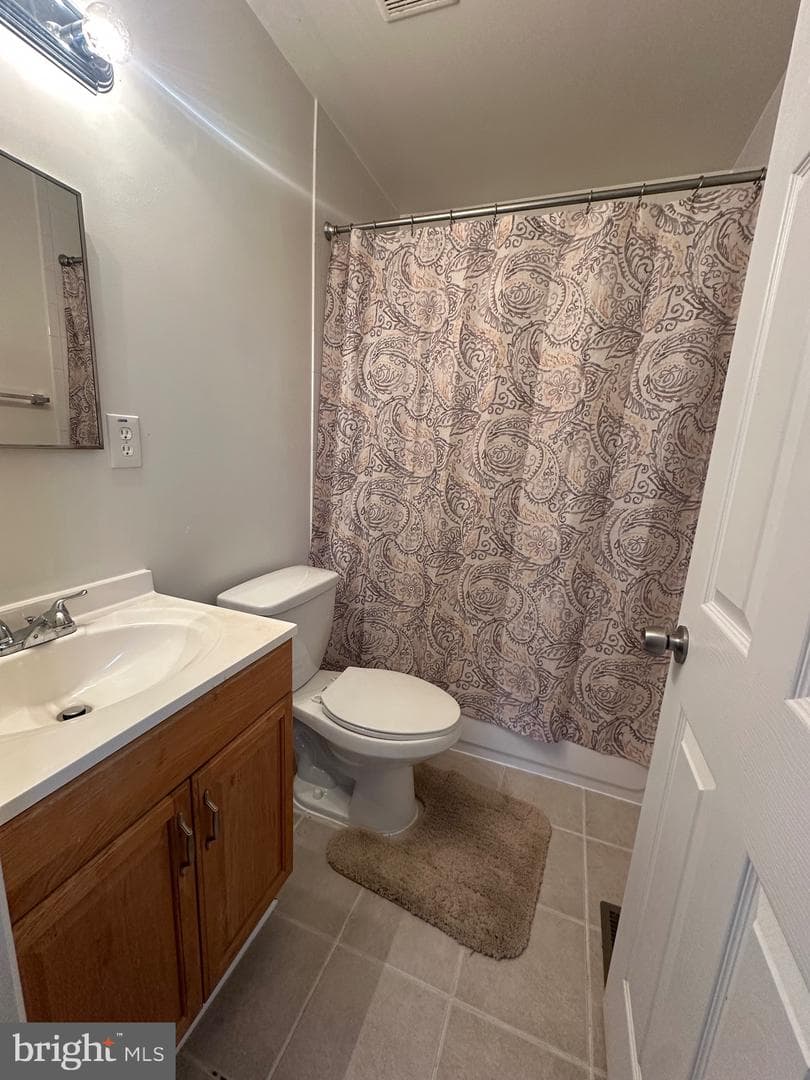 6621 Stockton Lane photo 16
