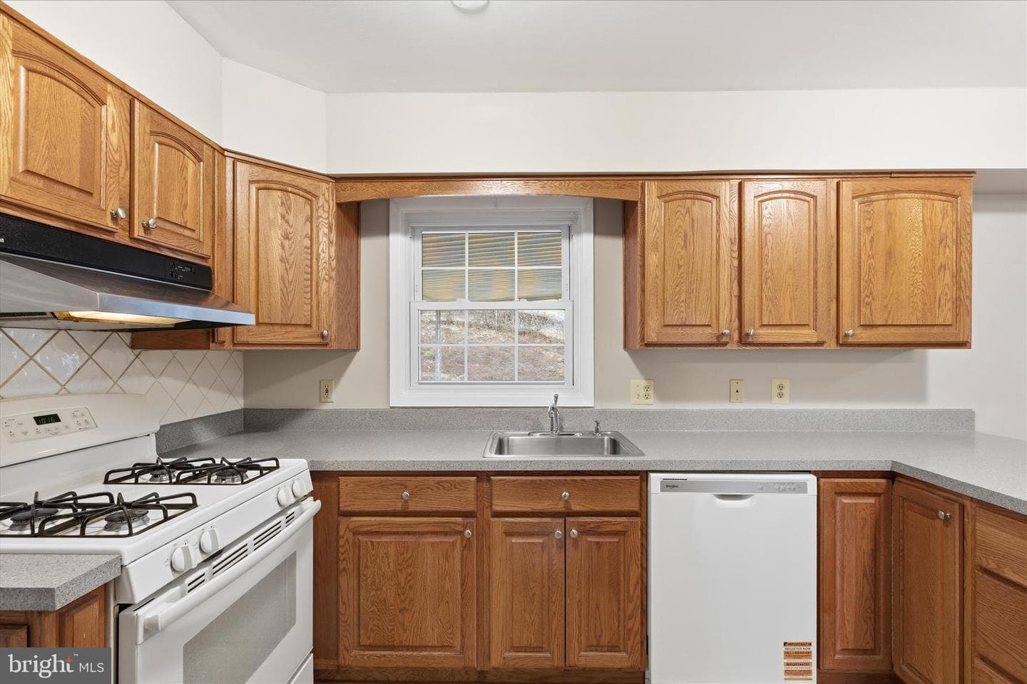 3008 Teak Lane photo 23