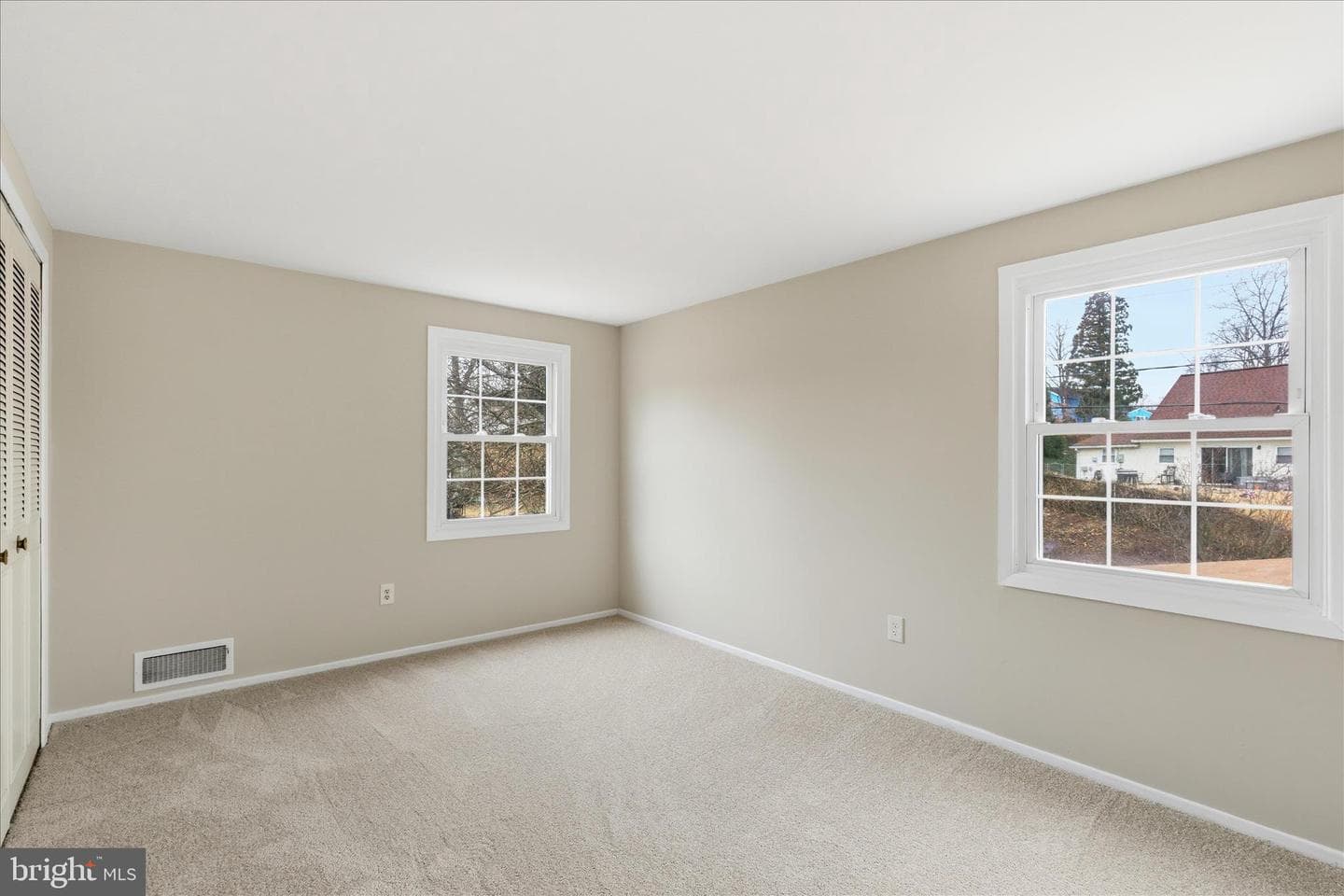 3008 Teak Lane photo 37