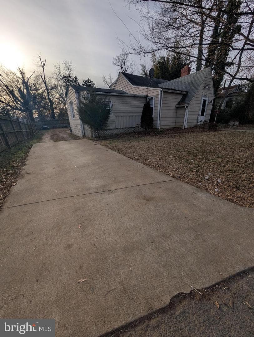 6218 58th Avenue photo 2