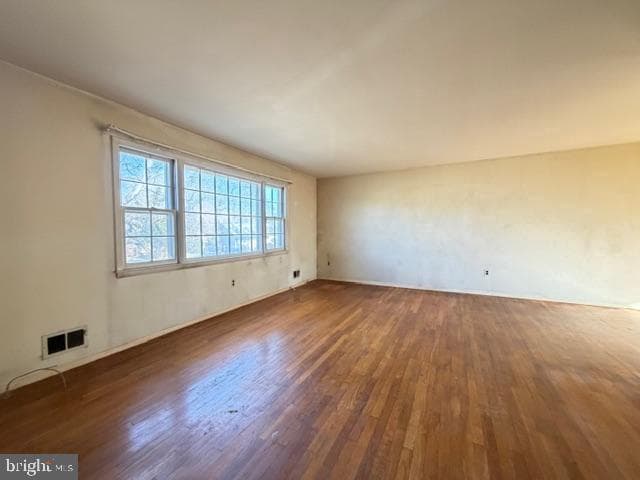 8909 Keewatin Road photo 3
