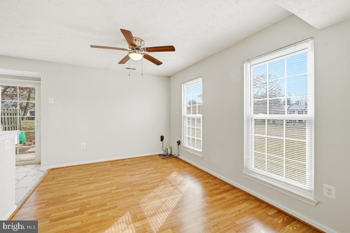 2401 W Rosecroft Village Circle photo 10