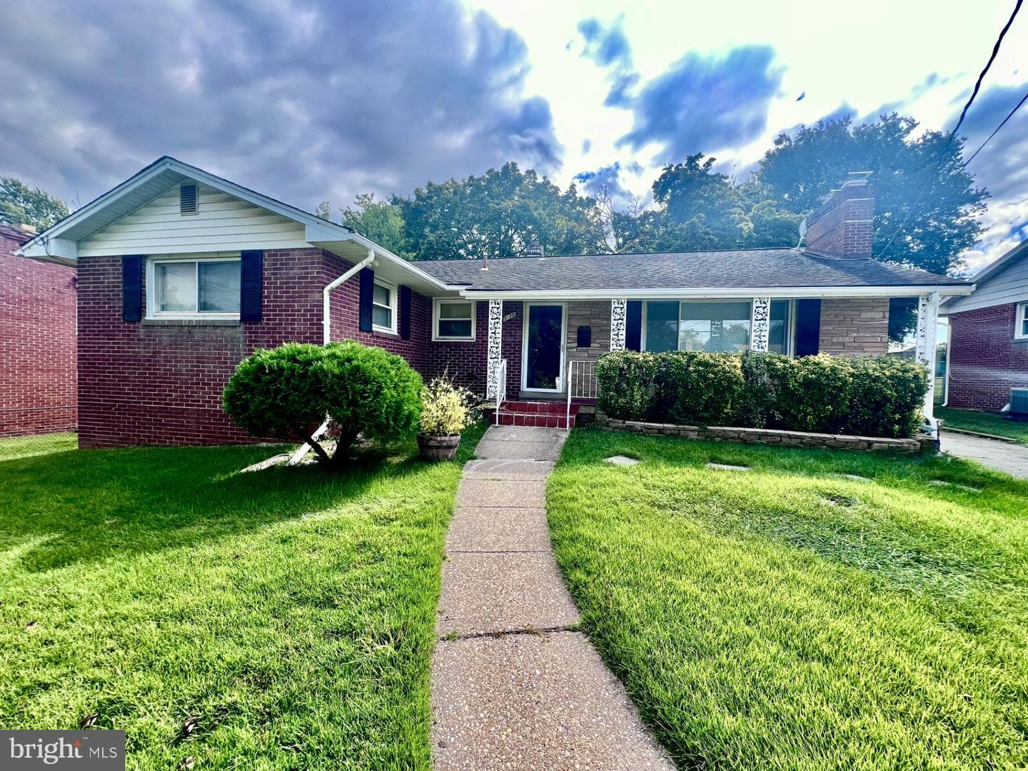3620 Marlbrough Way photo 2