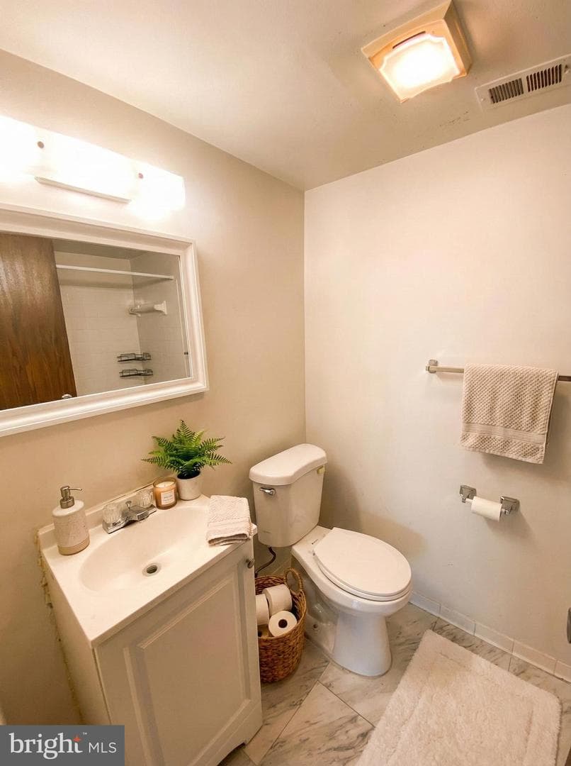 6998 Hanover Parkway #302 photo 8