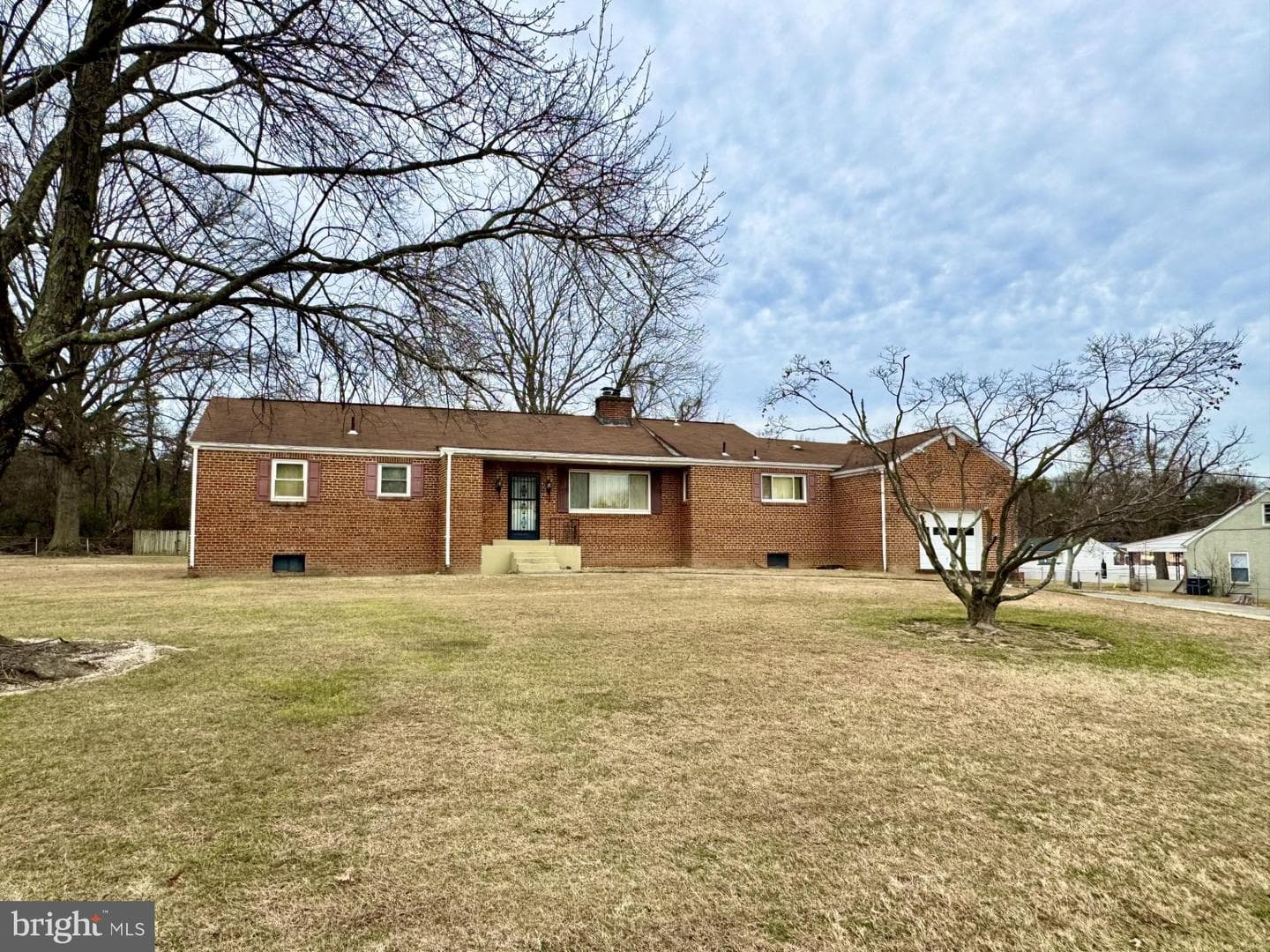 6210 Buckler Road photo 2