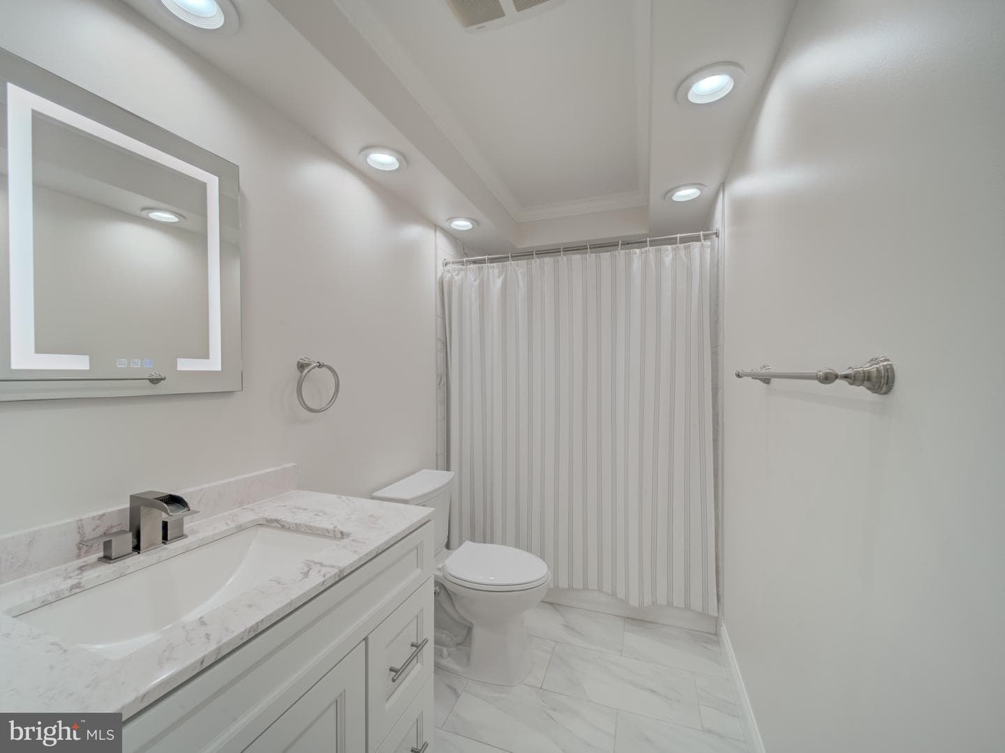 8617 Chestnut Ridge Drive photo 15