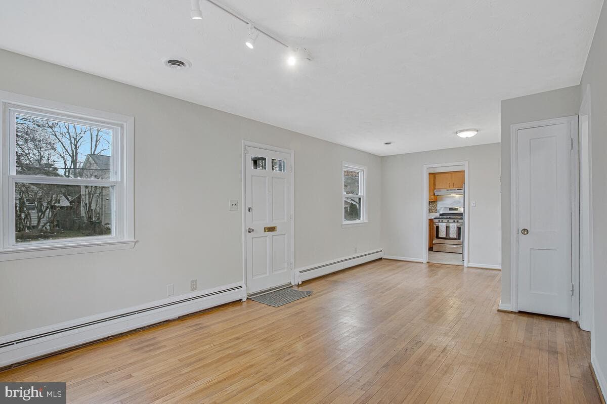 5712 30th Avenue photo 5