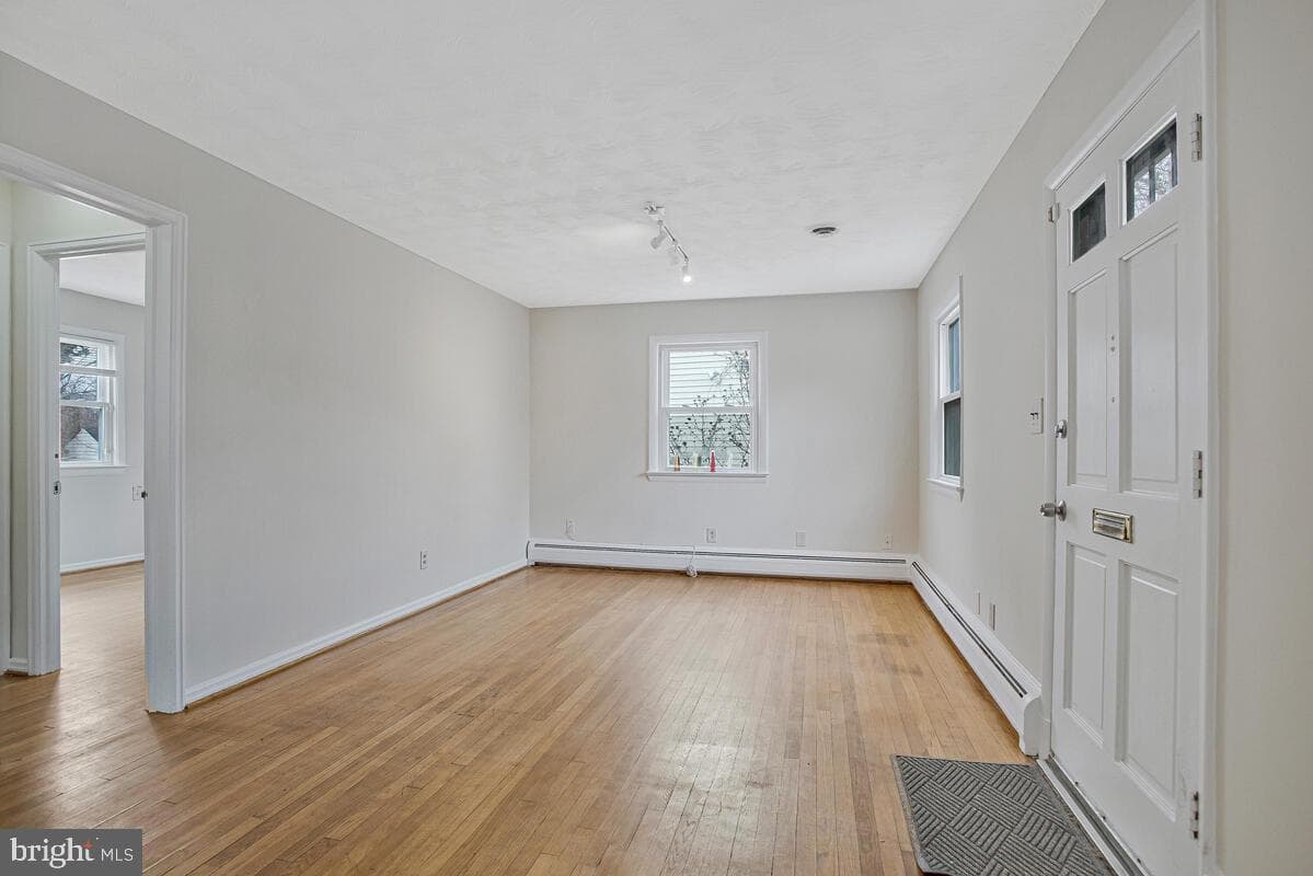 5712 30th Avenue photo 7