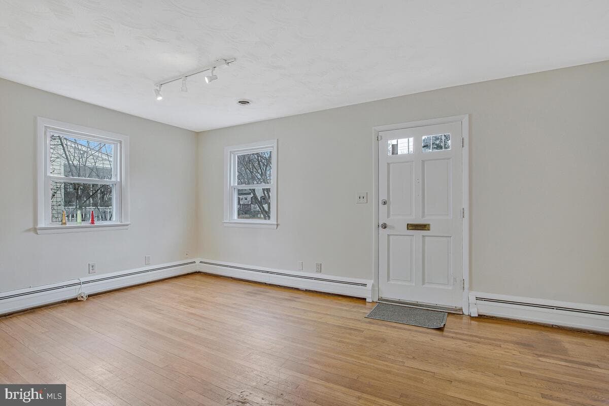 5712 30th Avenue photo 8