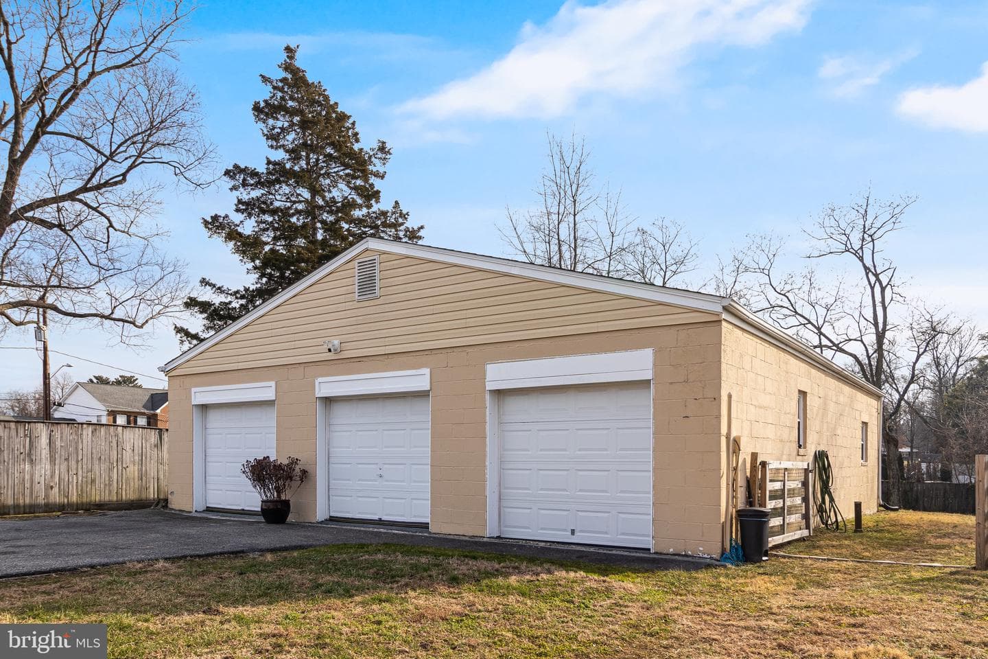 6905 E Clinton Street photo 44