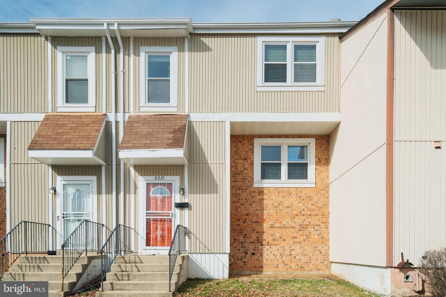 6221 Dimrill Court photo 4