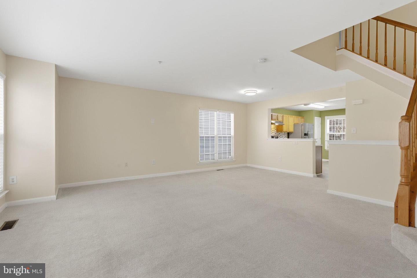 907 Vauxhall Road photo 26