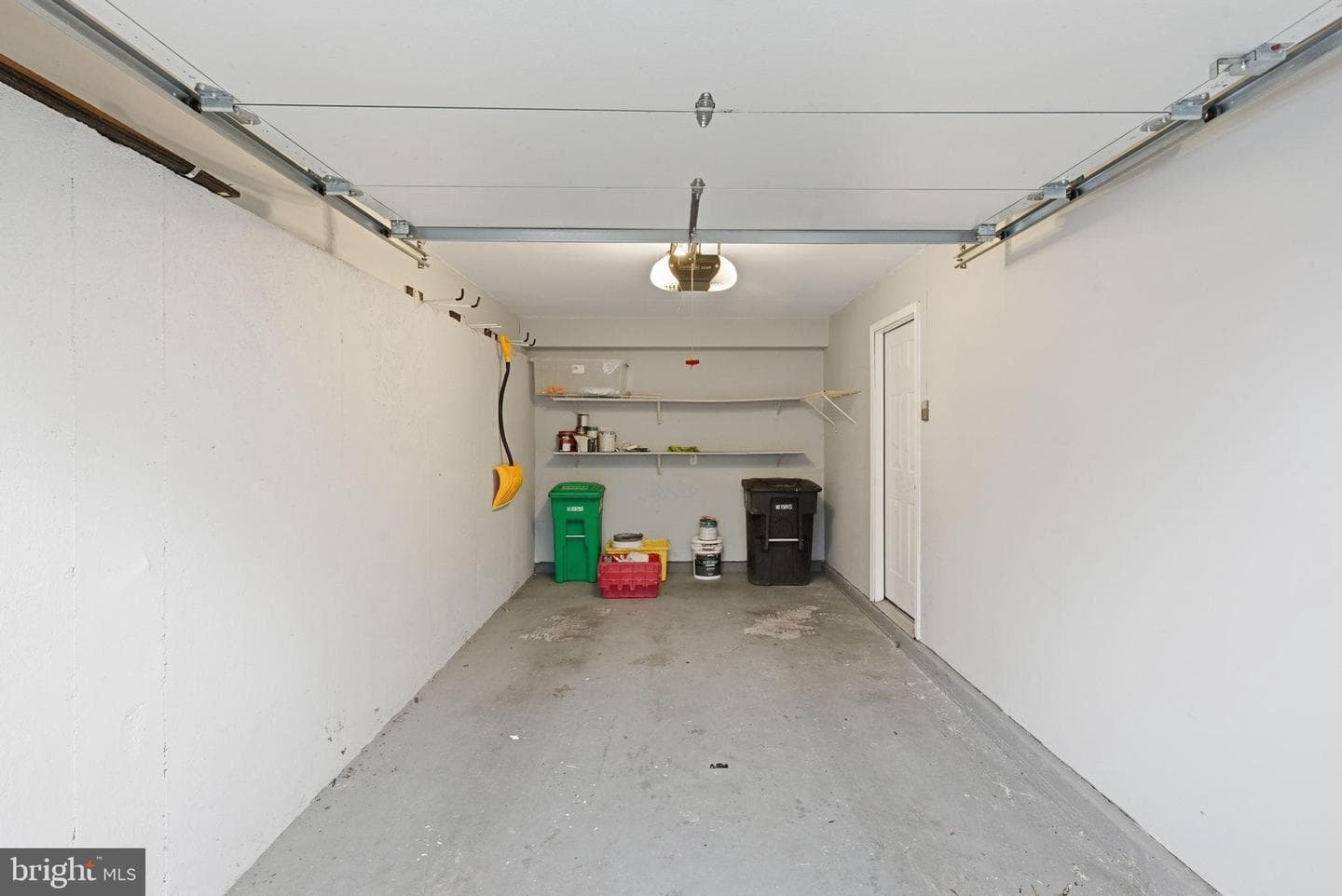 907 Vauxhall Road photo 4