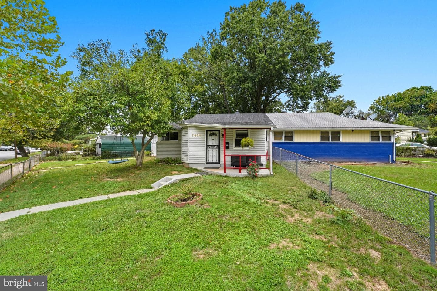 7626 Greenleaf photo 16