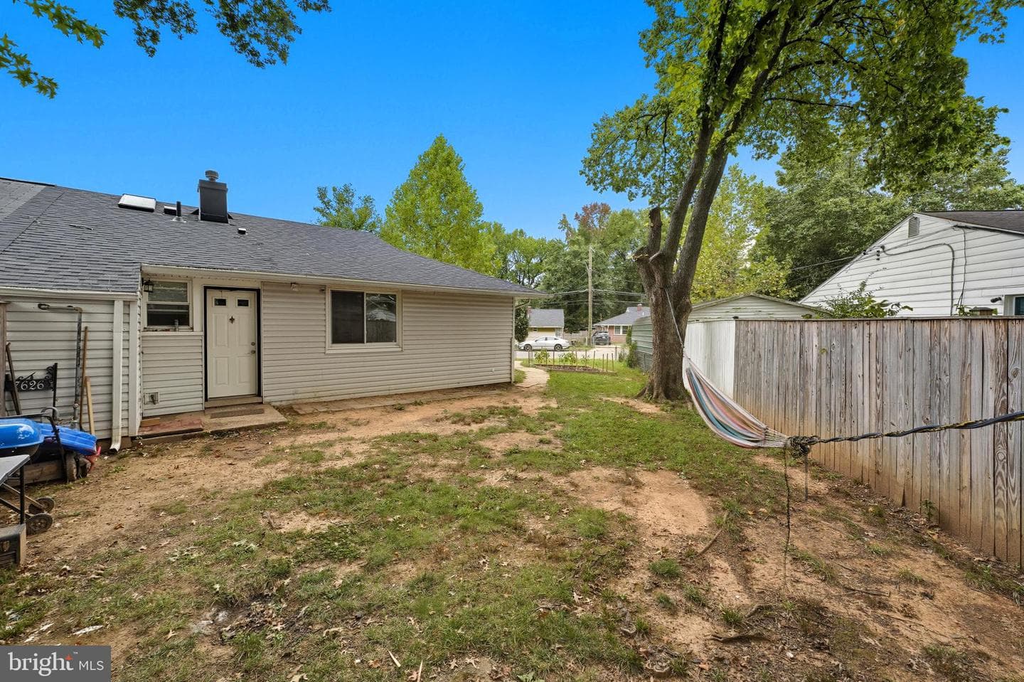 7626 Greenleaf photo 24