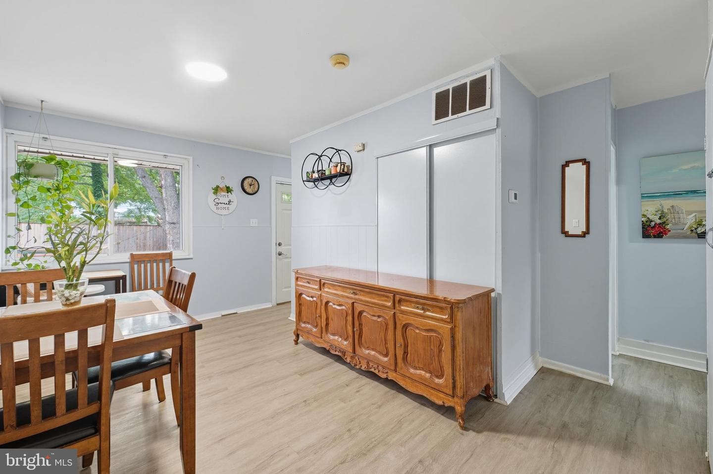 7626 Greenleaf photo 9