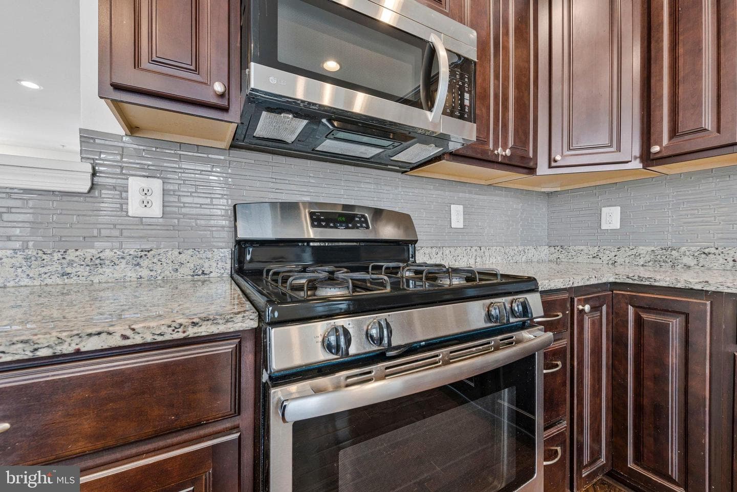 606 Chance Place photo 17