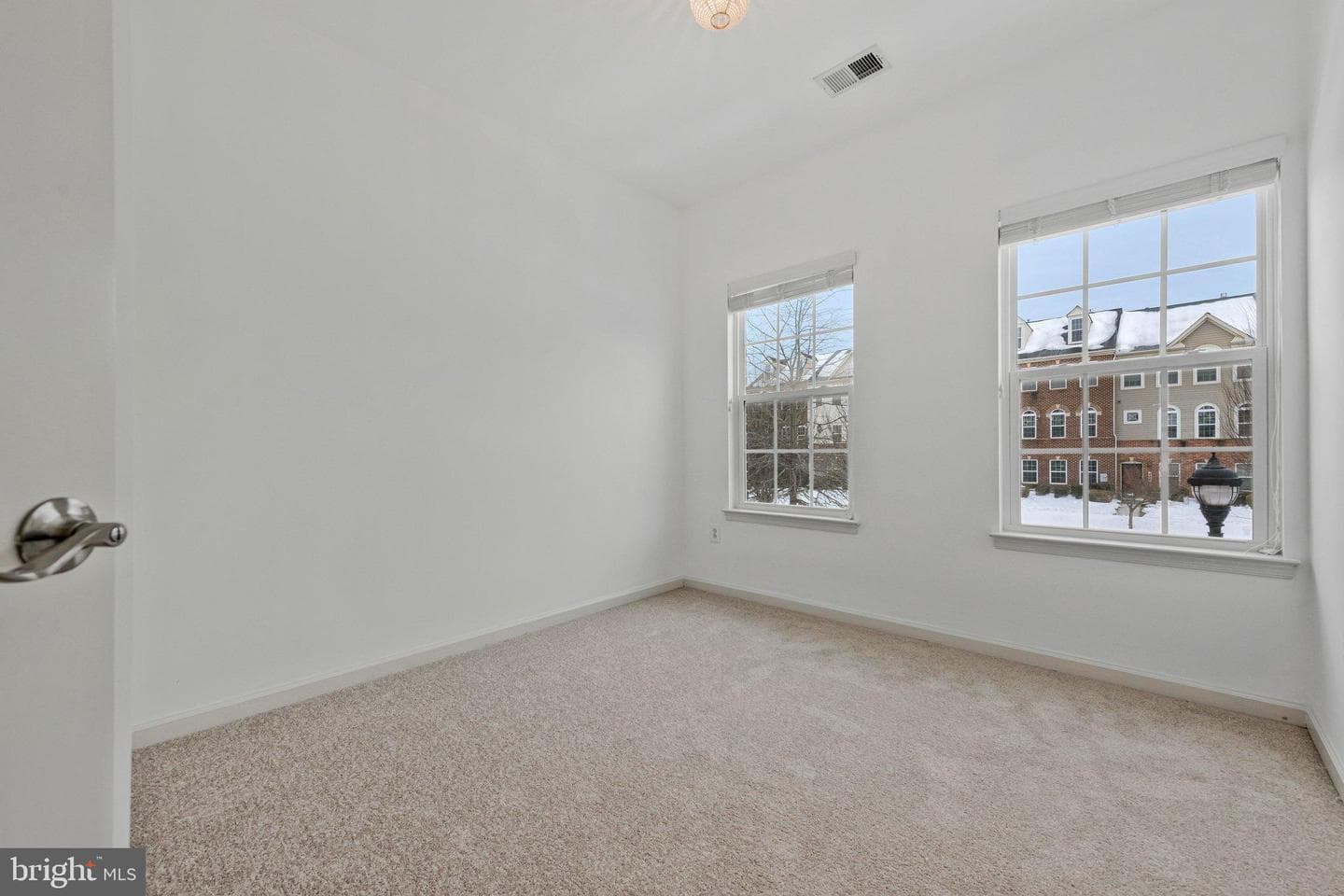 606 Chance Place photo 20