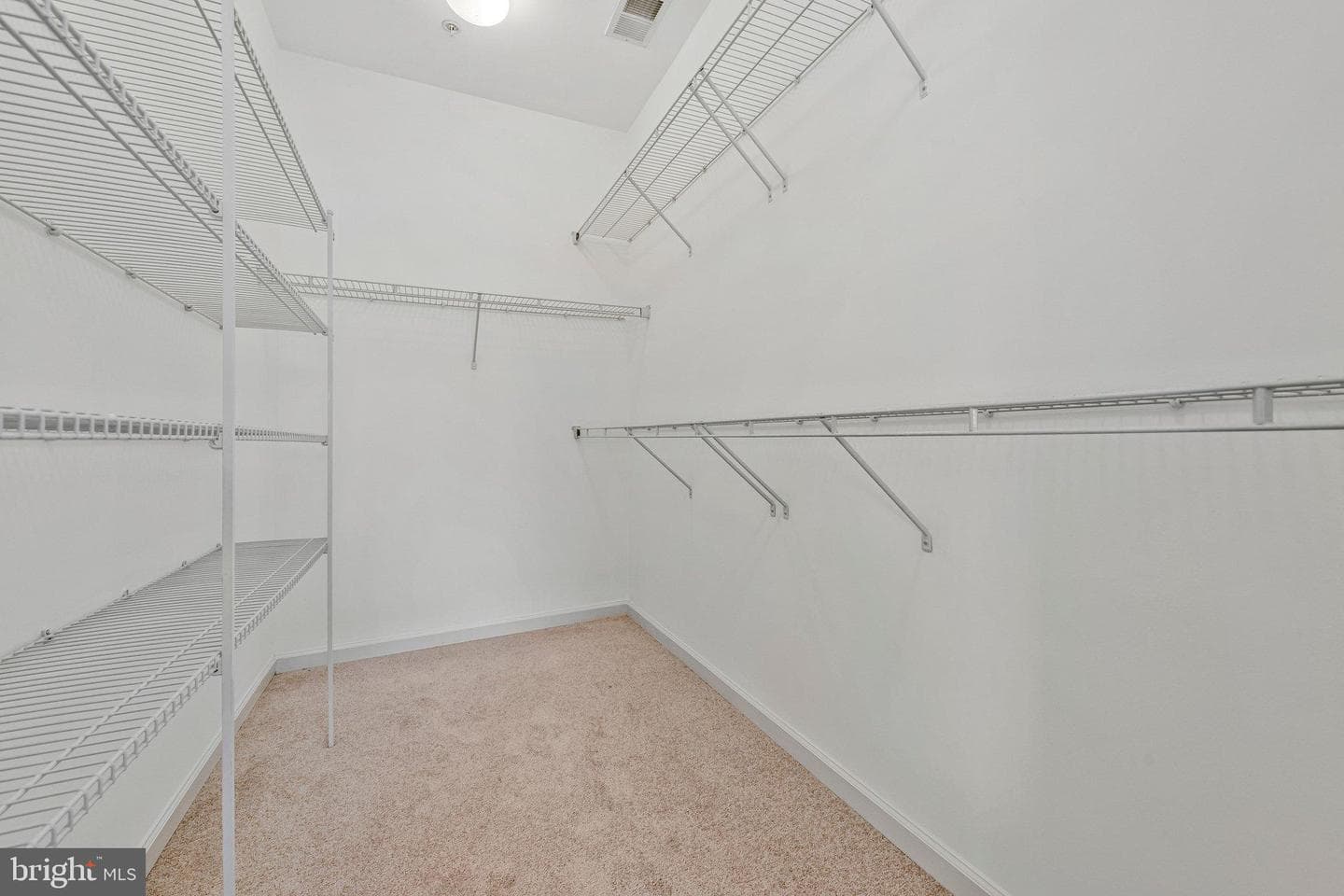 606 Chance Place photo 31