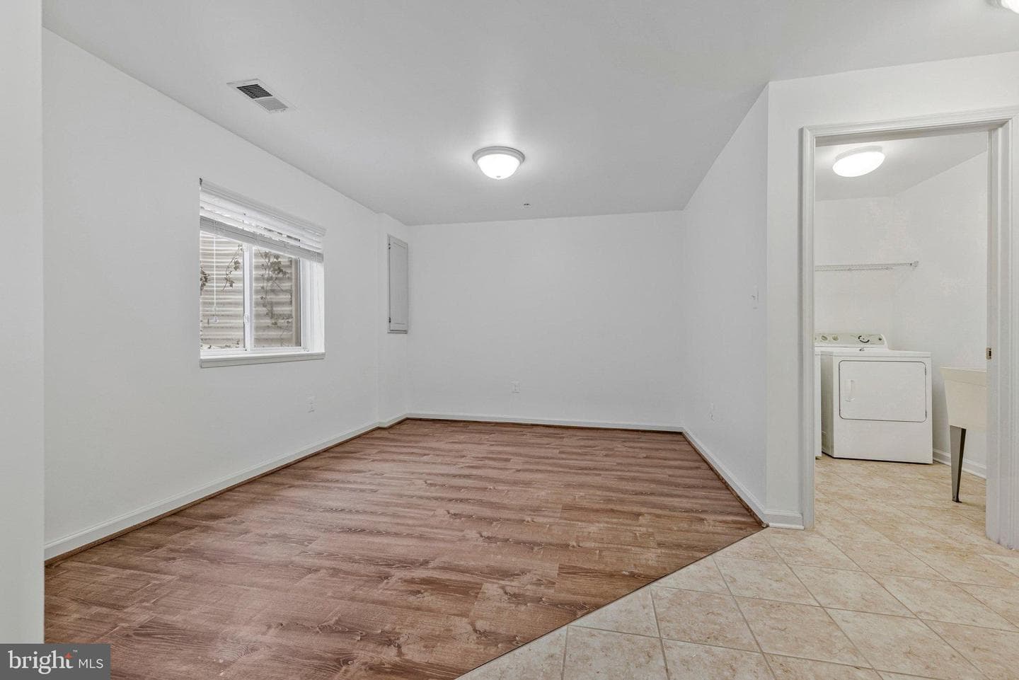 606 Chance Place photo 32