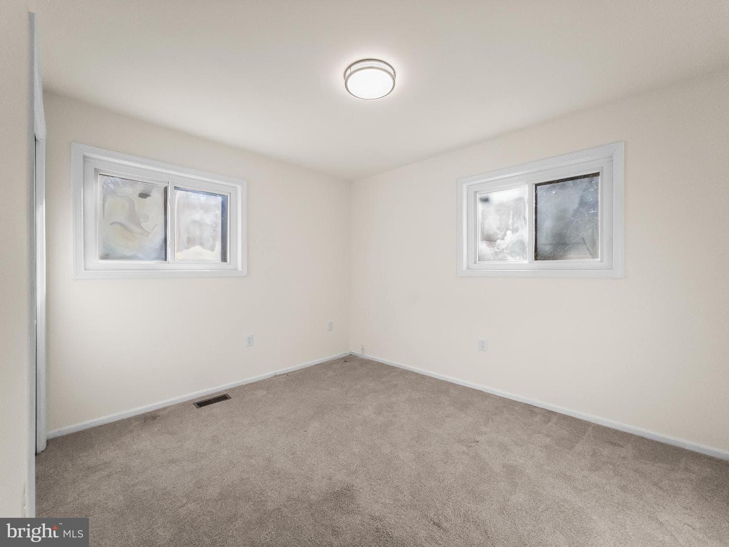 10100 Le Fevre Drive photo 11